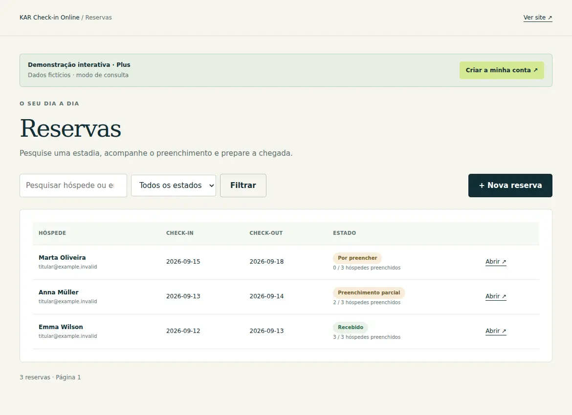 Captura real da demonstração Check-in · dados fictícios.